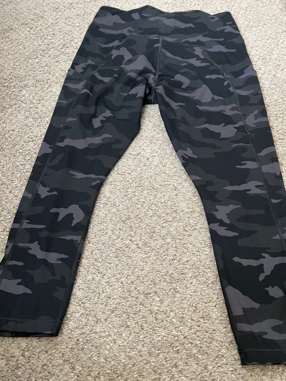 Athleta Black & Gray Camo Performance Leggings Size 1X